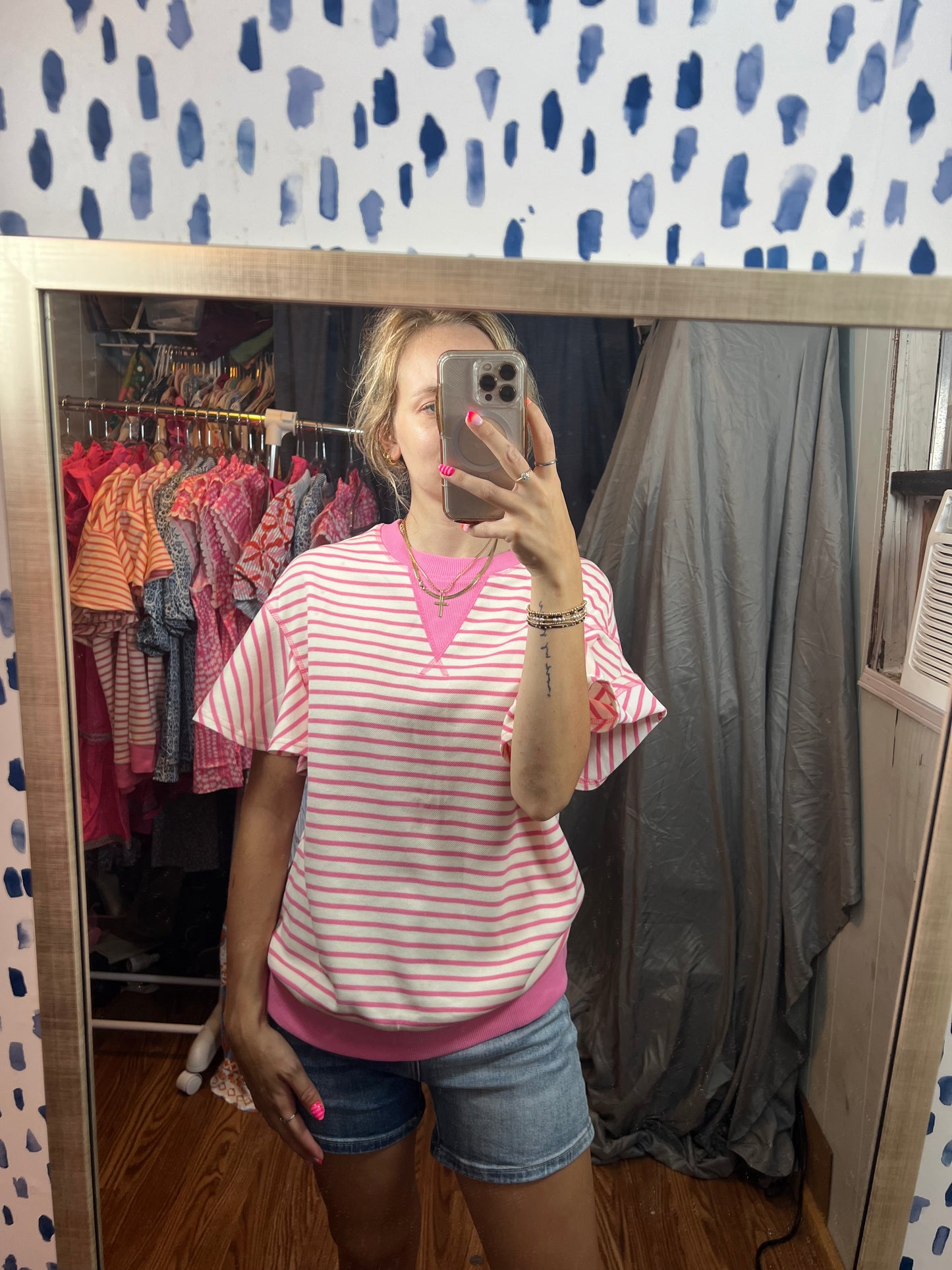 Casual pink top